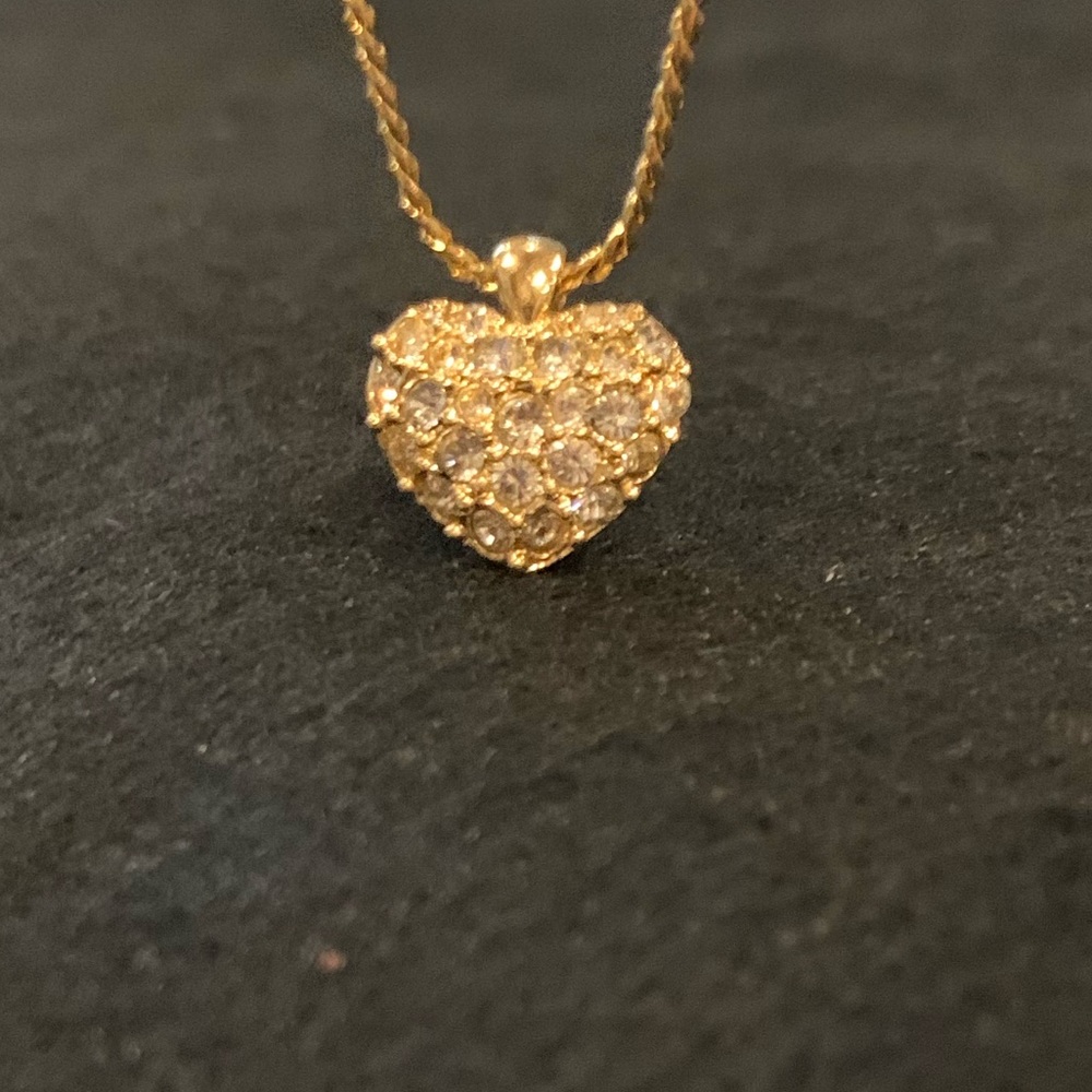Swarovski Crystal Goldtone HEART Pendant 16 in Necklace - Picture 8 of 14